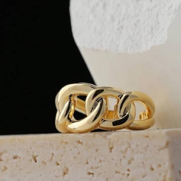 π18K gold plated chunky open ring - Picture 2 of 7